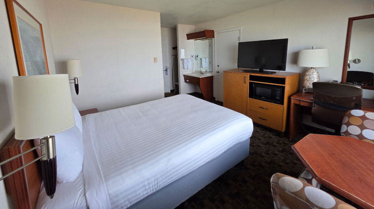 Seagrass Oceanfront Inn Room