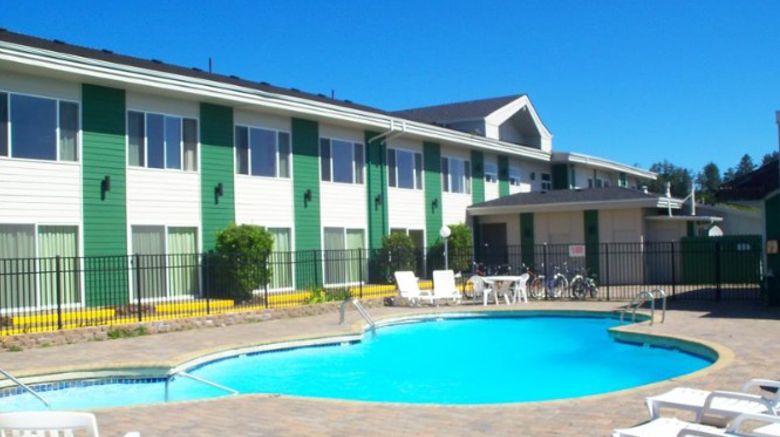 <b>Alsi Resort Pool</b>