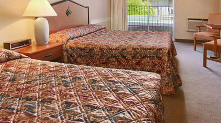 The La Grande Inn Room