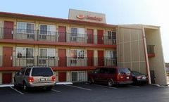 Motel 6 Portland, OR – Southeast