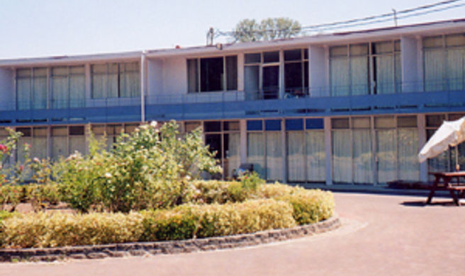 Budget Inn Exterior