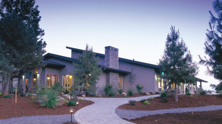 Mount Bachelor Village Resort Exterior