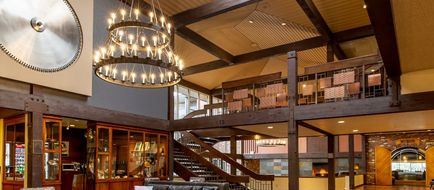 Valley River Inn Lobby