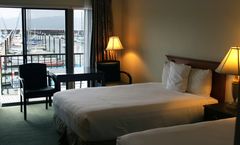 Astoria Riverwalk Inn