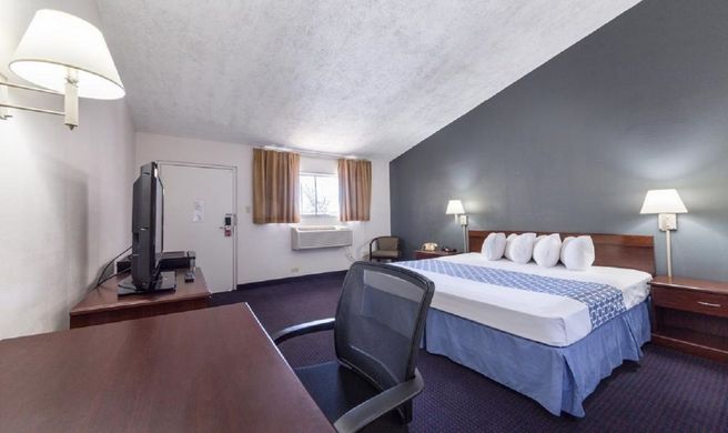 Parkview Inn & Conference Center Room