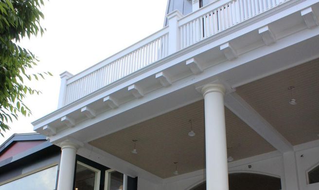 Logan Inn Exterior