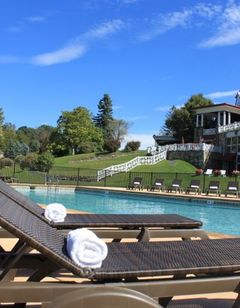 The Historic Summit Inn Resort