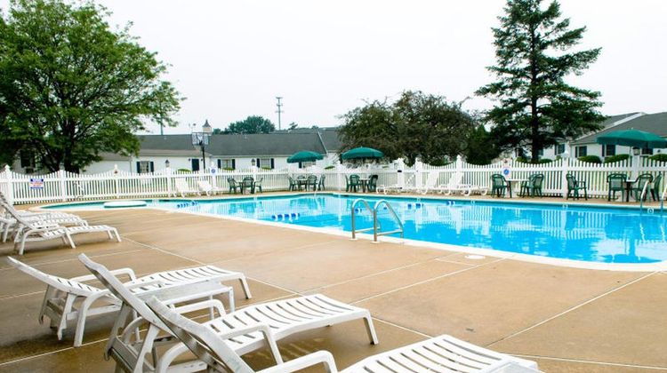 Inn at Reading Hotel & Conference Center Pool