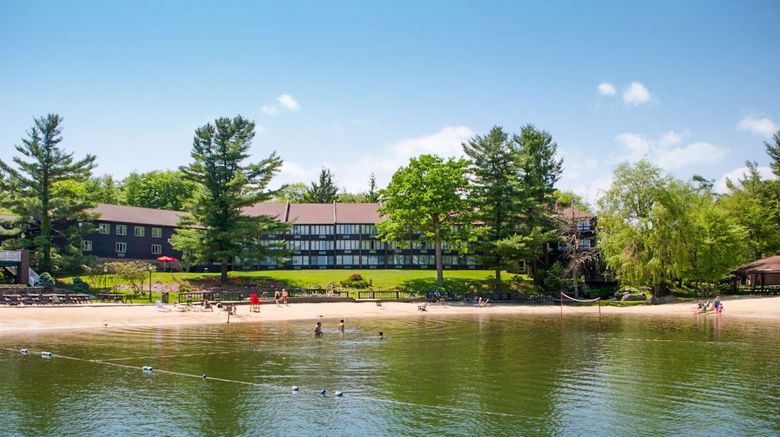 <b>Split Rock Resort & Golf Club Beach</b>