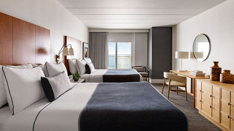<b>Newport Harbor Island Resort Room</b>