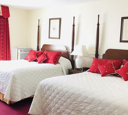 America's Cup Inn Room