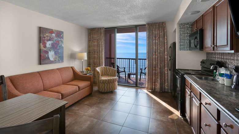 <b>Beach Colony Resort Suite</b>
