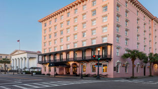 Mills House Charleston, Curio Collection