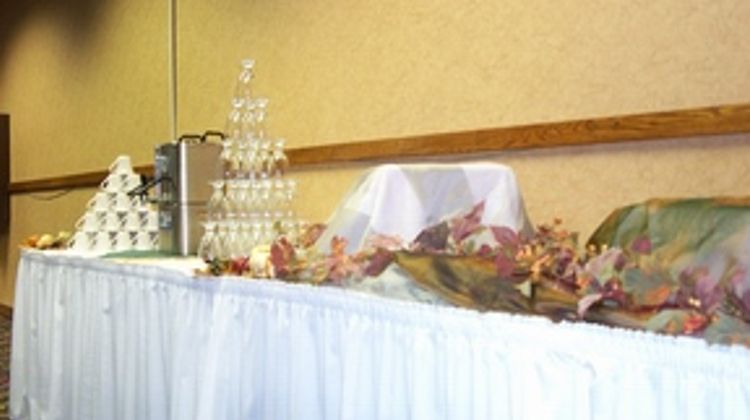 Ramada Mitchell Hotel & Conf Center Banquet
