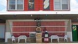 <b>The Broadway Inn Exterior</b>