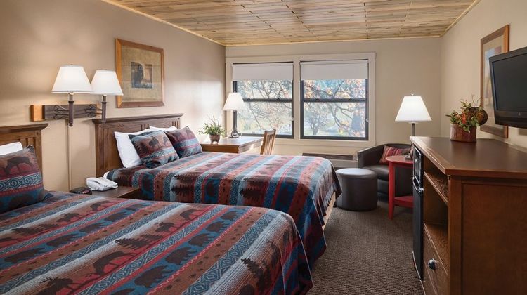 State Game Lodge Room