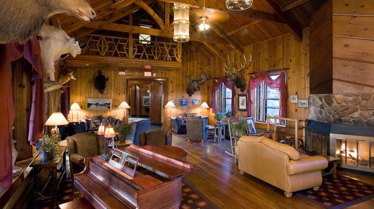 Sylvan Lake Lodge Lobby