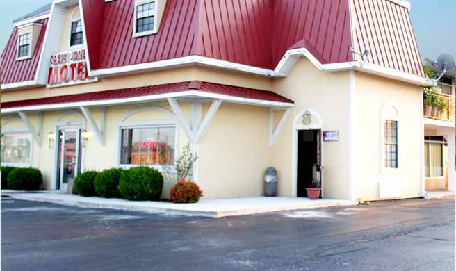 Casey Jones Motel Exterior