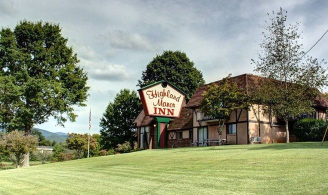 Highland Manor Inn Exterior