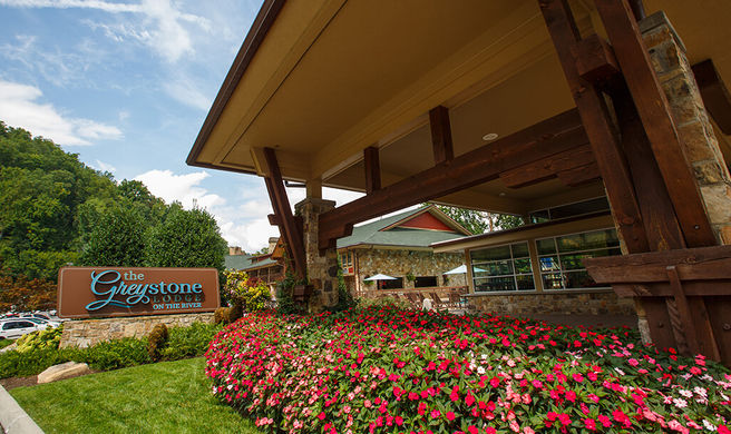 Greystone Lodge at the Aquarium Exterior