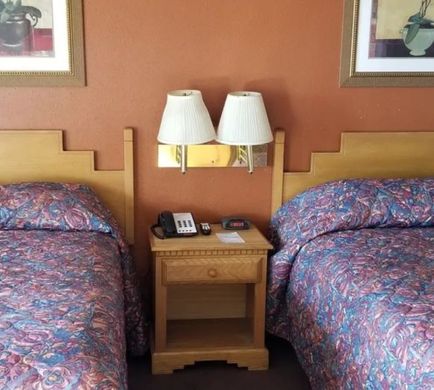 Sweetwater Inn Room