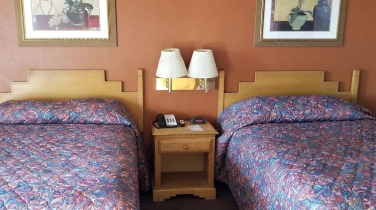Sweetwater Inn Room