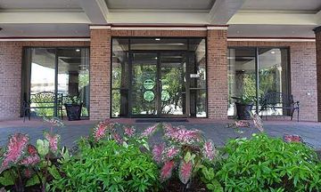 Magnuson Grand Hotel & Conference Center