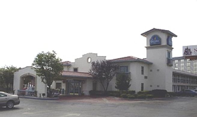 Travelodge by Wyndham El Paso Airport Exterior
