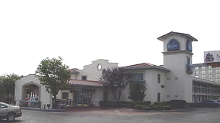 Travelodge by Wyndham El Paso Airport Exterior