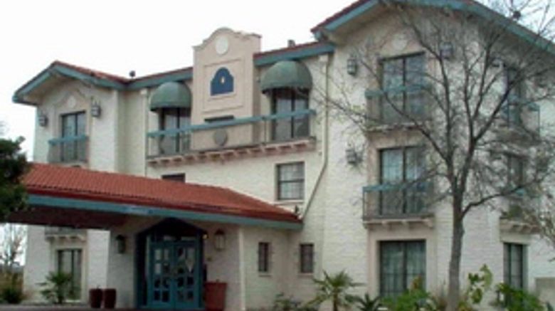 Super 8 Near SeaWorld Ingram Park Exterior