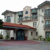 Super 8 Near SeaWorld Ingram Park