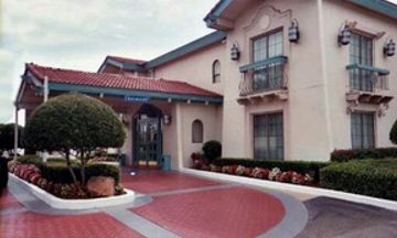 Motel 6 Farmers Branch