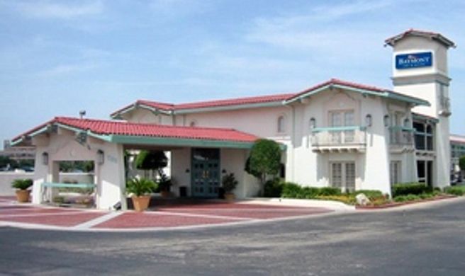 Motel 6 Austin Midtown Exterior