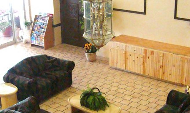 Luxury Inn and Suites Amarillo Lobby