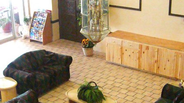 Luxury Inn and Suites Amarillo Lobby