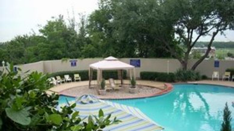 <b>Studio 6 Fort Worth Downtown East Pool</b>