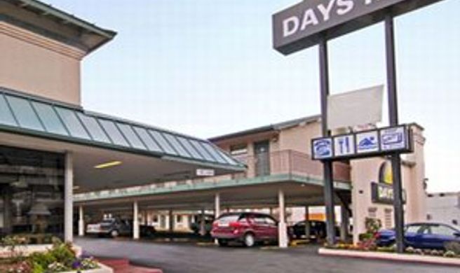 Days Inn Austin/University/Downtown Exterior