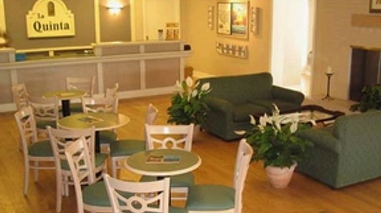 Motel 6 Medical Center-Reliant Park Lobby