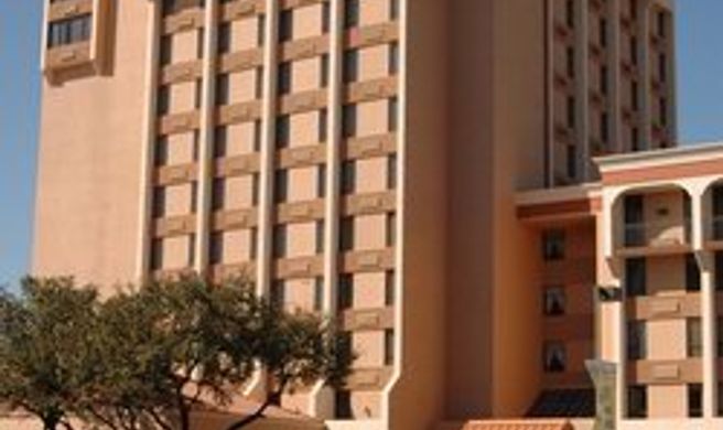 Love Field Hotel and Suites Exterior
