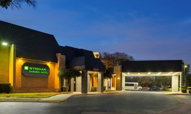Wyndham Garden Dallas North Exterior