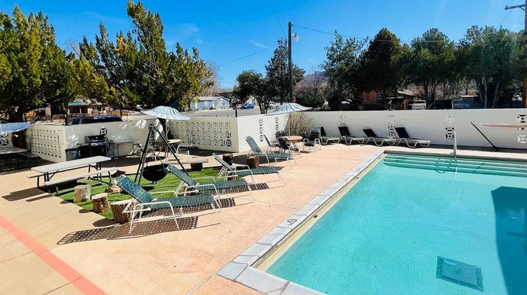 Apache Motel Pool