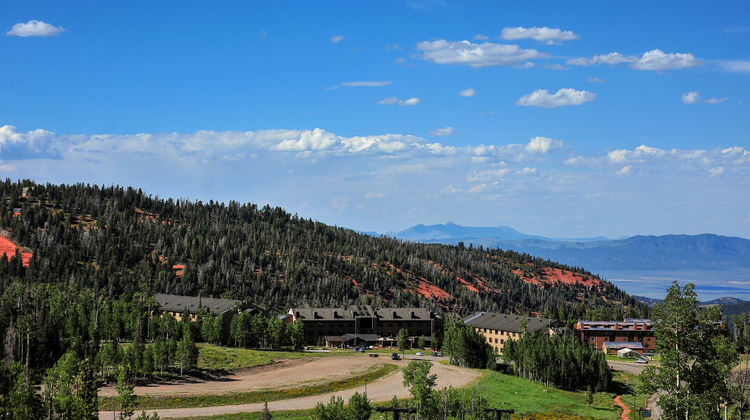 Hilton Vacation Club Cedar Breaks Exterior