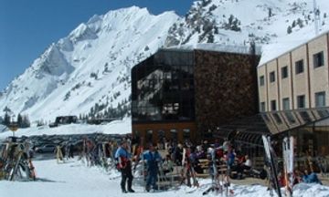 Goldminer's Daughter Lodge
