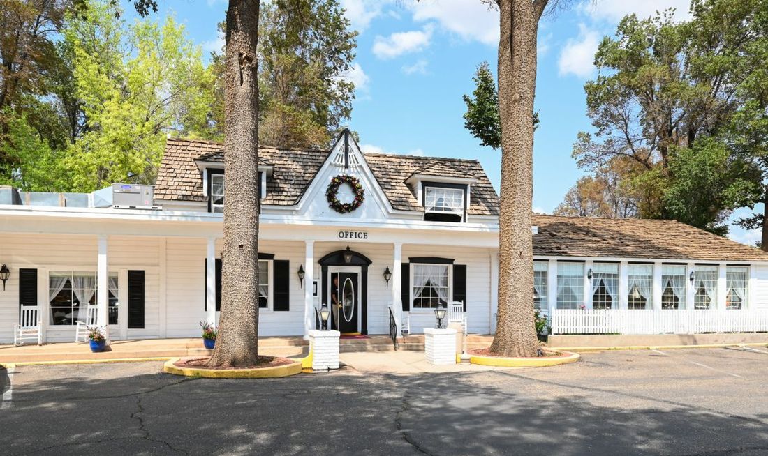 Parry Lodge Exterior