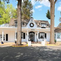 Parry Lodge
