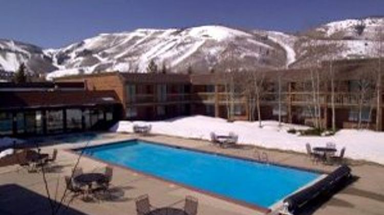 DoubleTree by Hilton - The Yarrow Pool