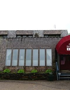 Grey Bonnet Inn