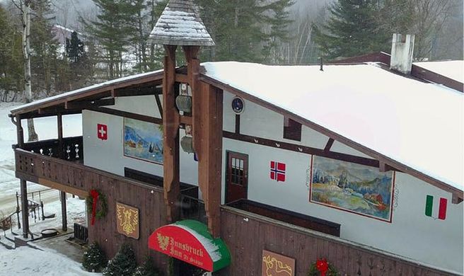 Innsbruck Inn at Stowe Exterior