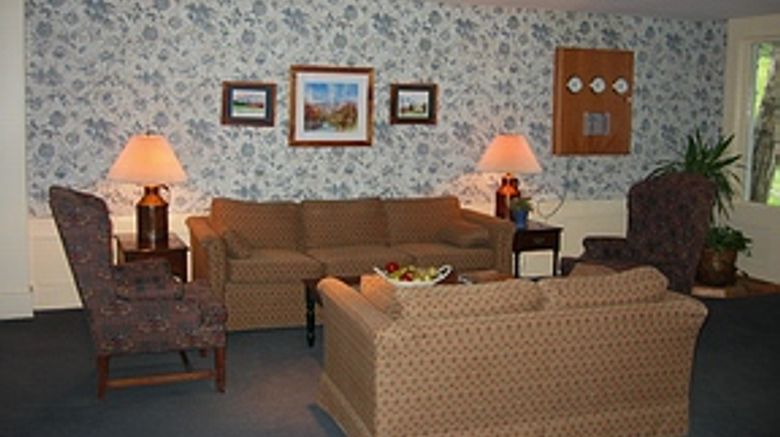 <b>Sugarbush Resort Lobby</b>