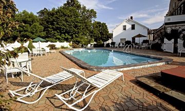 Historic Brandon Inn